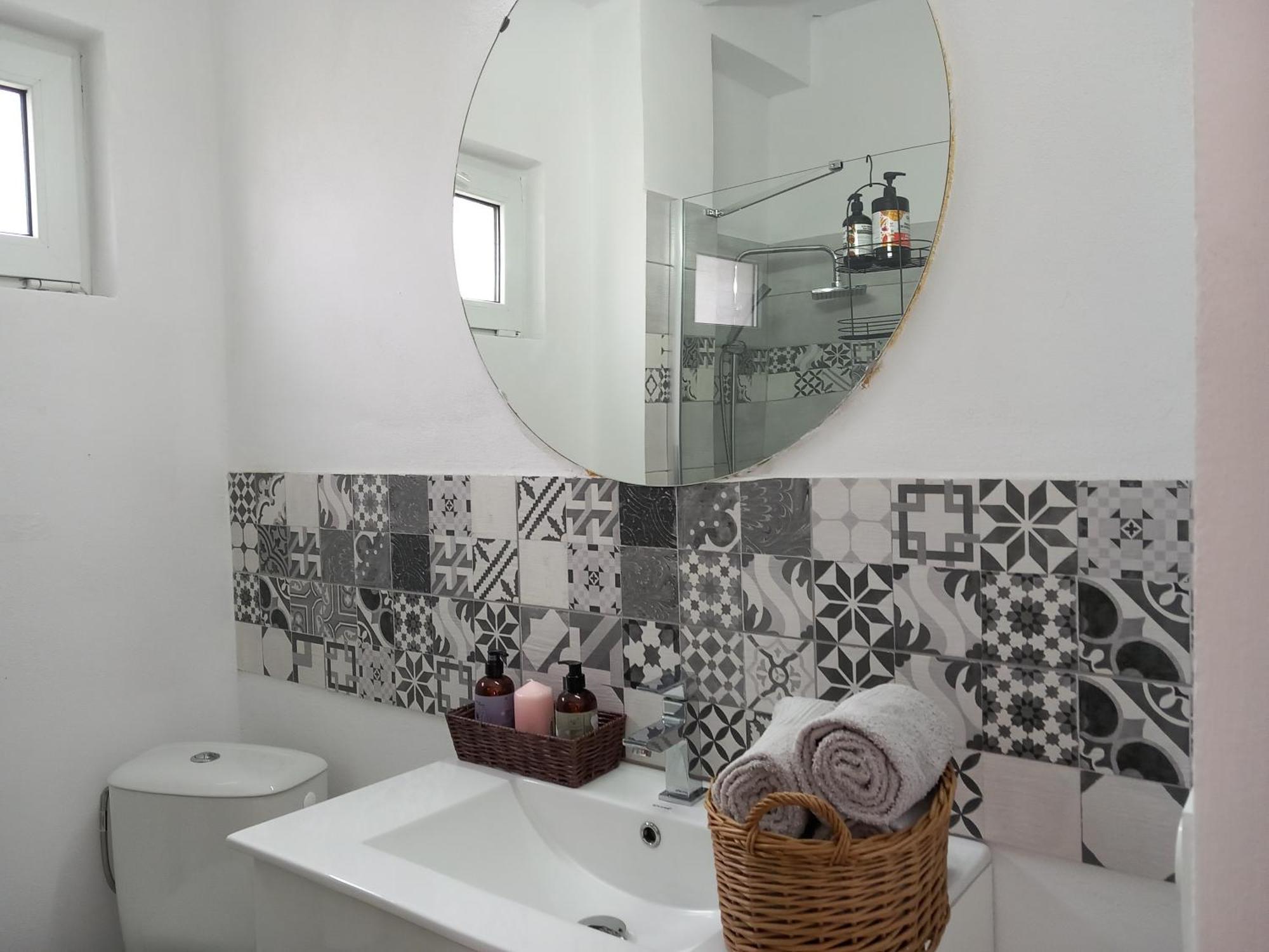 Tina Guest House Basarabi Экстерьер фото